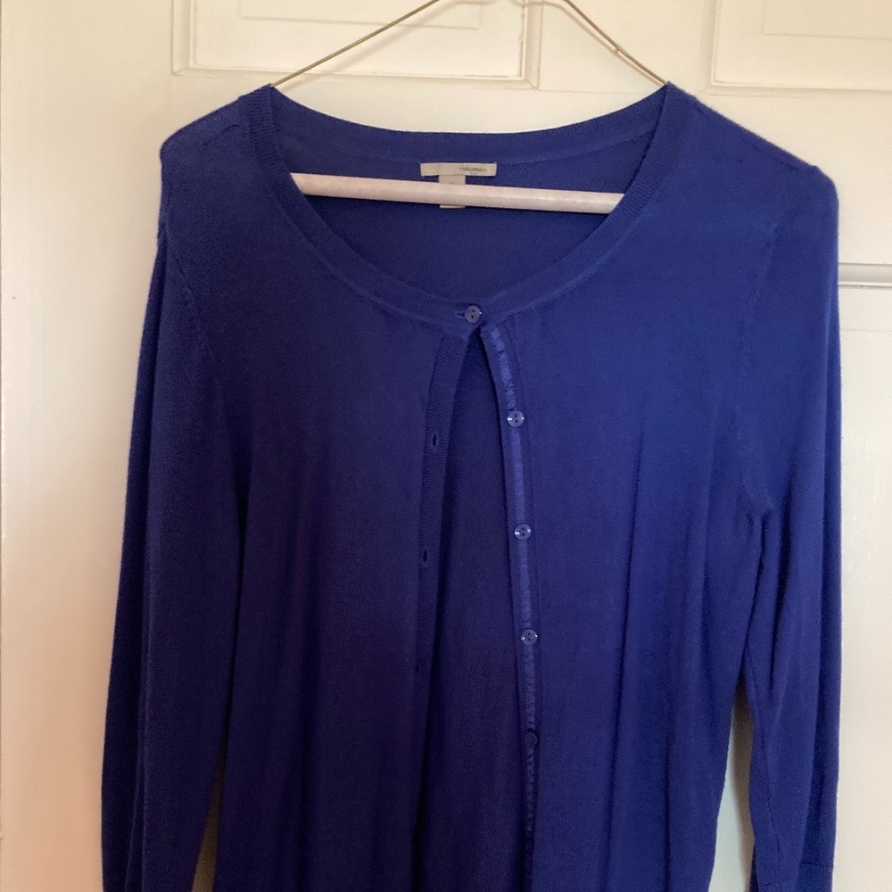 Royal Blue 3/4 sleeve sweater.